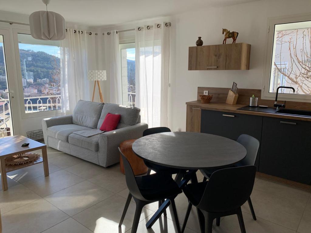 T4 Vue Imprenable Montagnes Et Ville Gap Eksteriør billede